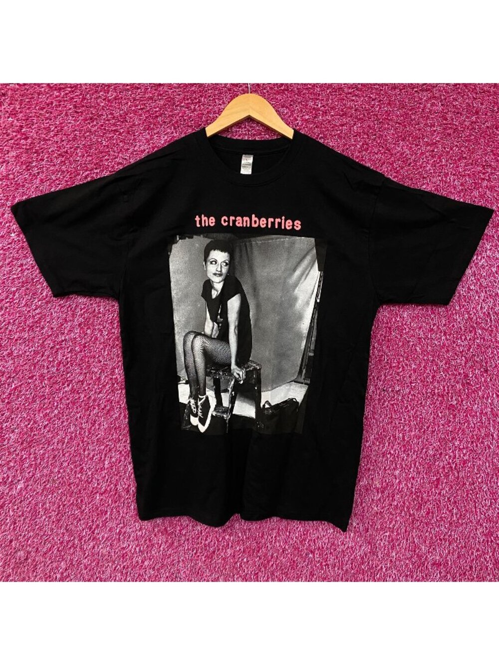 The Cranberries "Remembering Dolores" Graphic T-Shirt Large